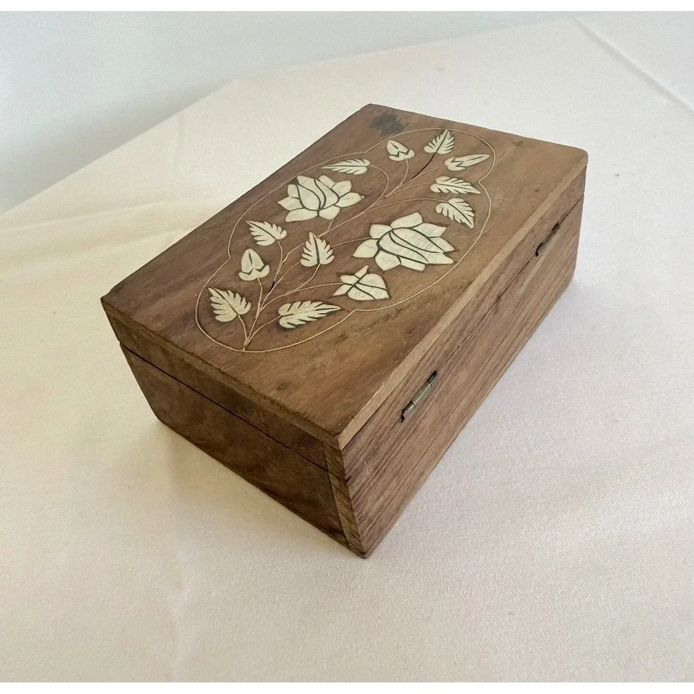 Vintage Handcrafted Wood Trinket Box Floral Inlay Jewelry Keepsake Gift Cottage